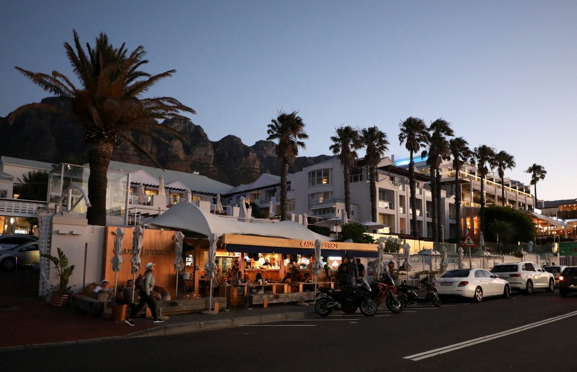 S. African tourism sector welcomes lifting of curfew
