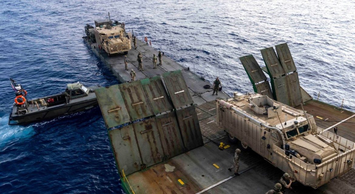 Maritime organization reports armed skiff approaches vessel in Red Sea