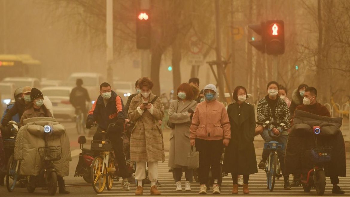 China renews blue alerts for sandstorms, strong winds